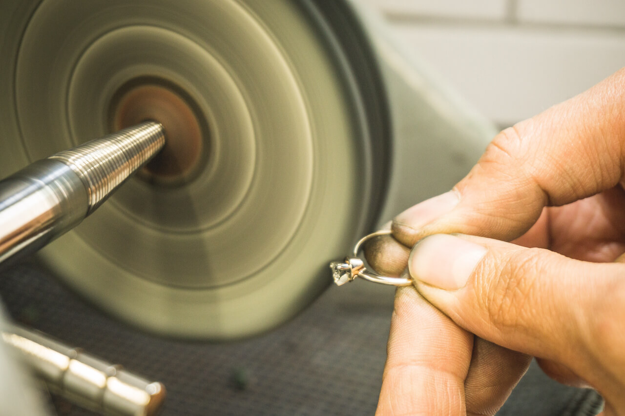 Cleaning your jewellery
