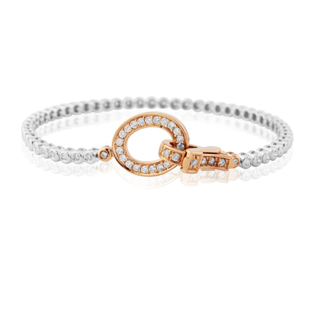 Oval clasp Diamond line Bracelet