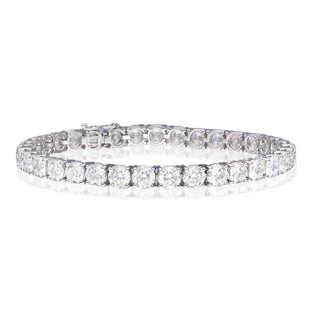 Classic claw set diamond line, tennis bracelet