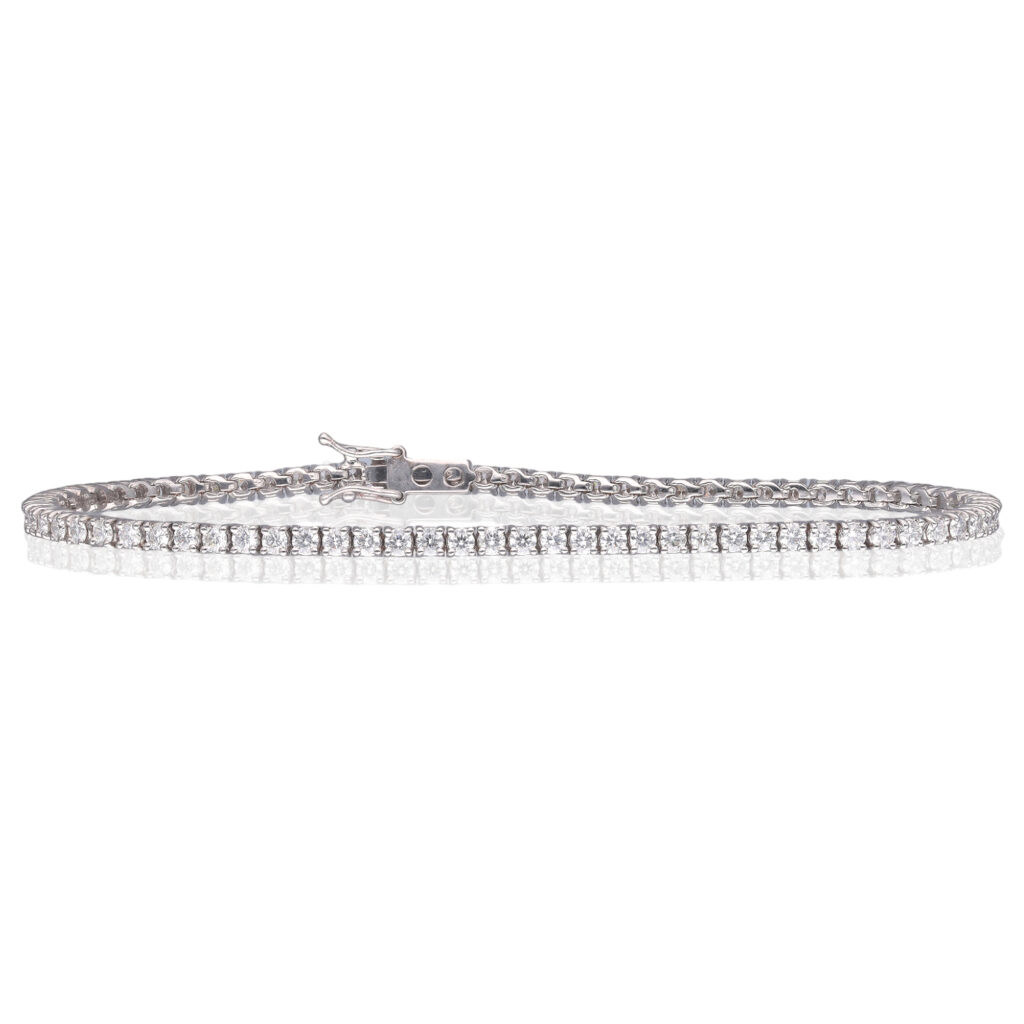 Classic claw set diamond line, tennis bracelet
