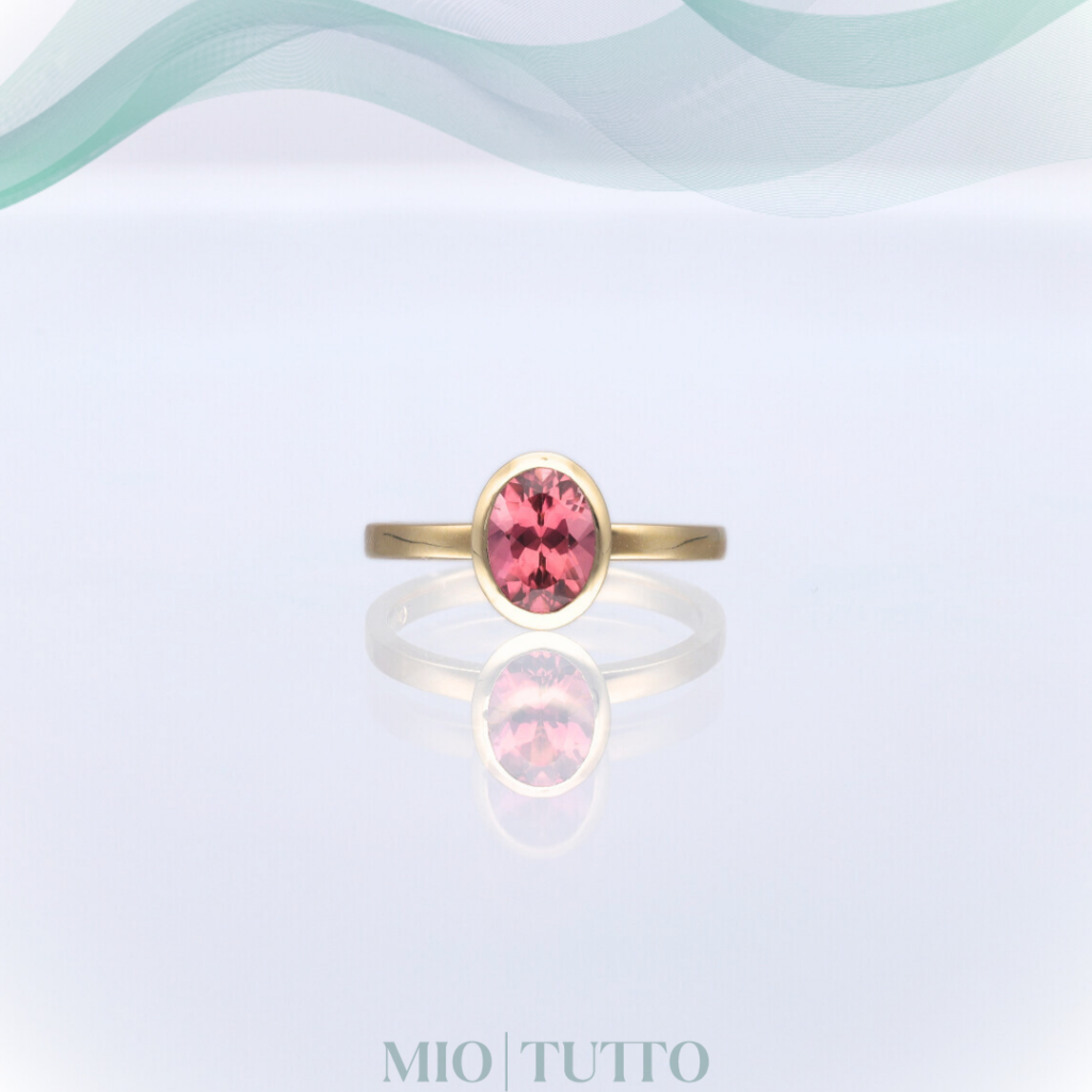 Rub over modern yellow gold Tourmaline ring